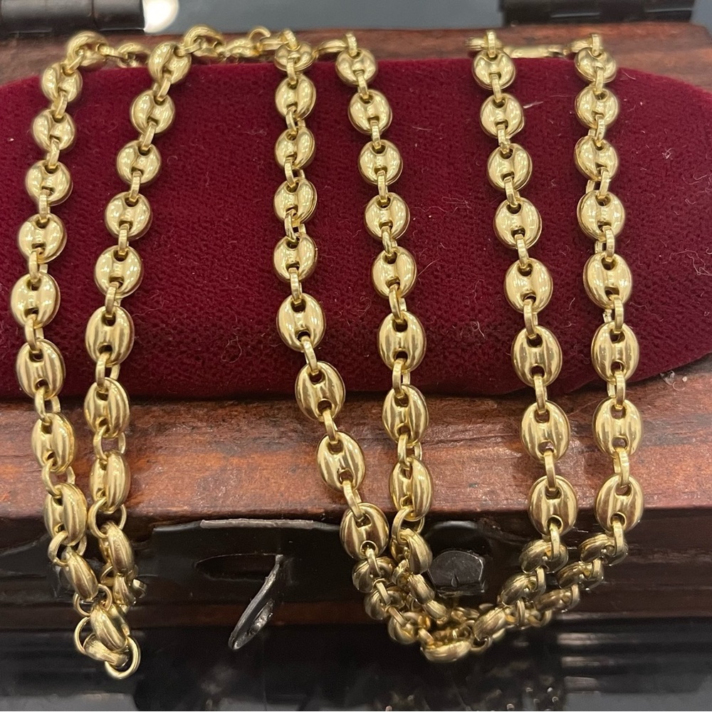 10k real gold chain 24” long 5.2mm